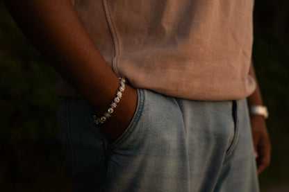 CIRCLE-STAR BRACELET