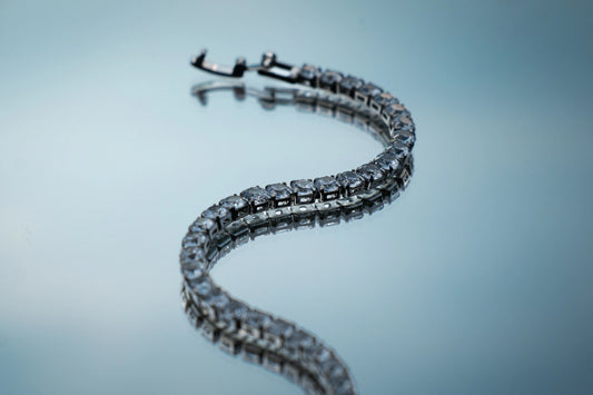 STONE-LINE BRACELET