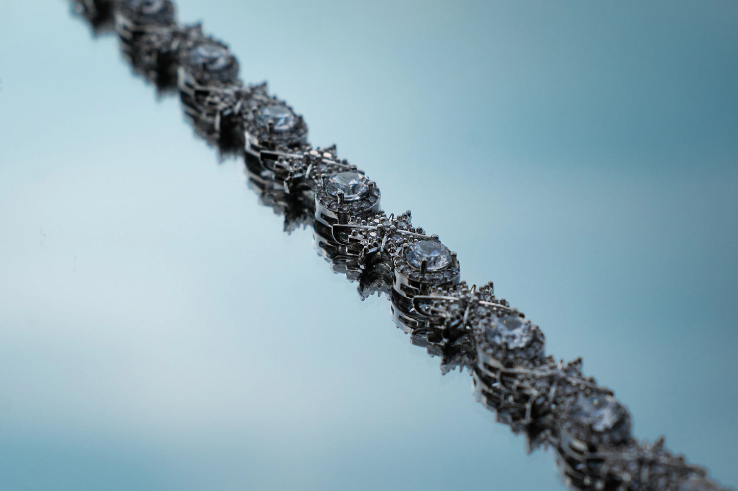 CIRCLE-STAR BRACELET